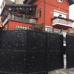 Red House * Високо