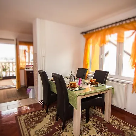 Apartamento Red House